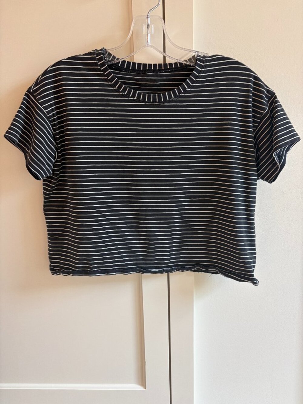 lululemon black and white stripe Short Sleeve Crewneck